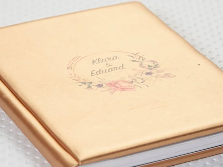 Producție de albume fotocarte în atelier